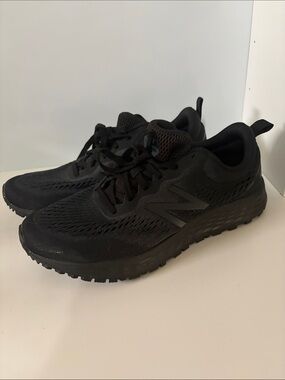 New Balance Black Mesh Athletic Sneakers